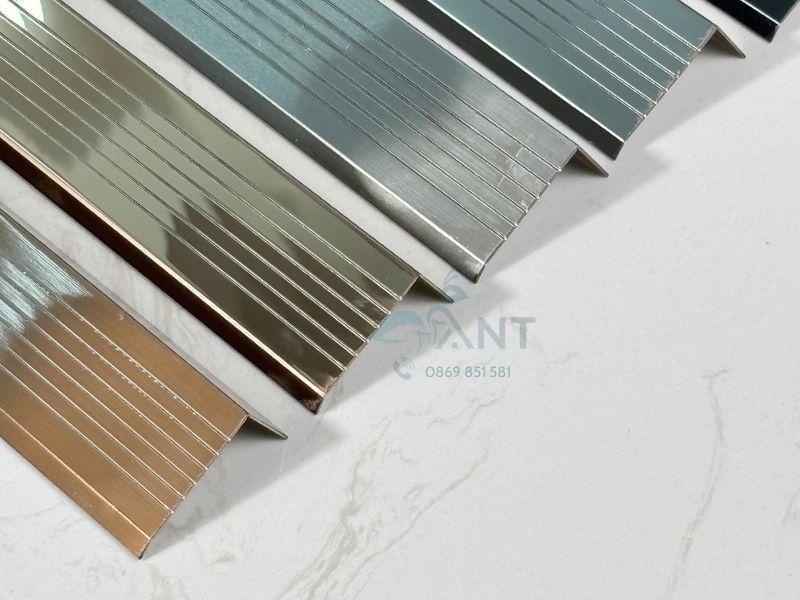 Nẹp inox chữ L chống trơn bậc cầu thang